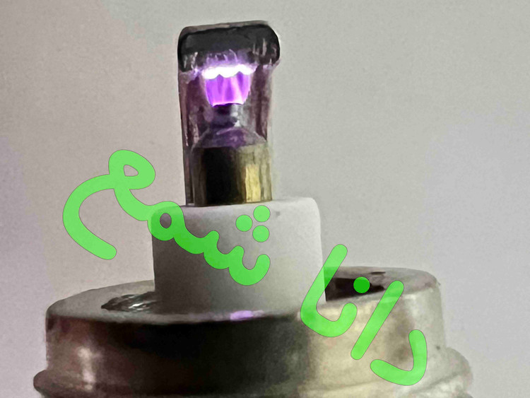 شمع برو BERU UPT16P سوزنی اولترا پلاس تیتان آچار16 یورو 4 پایه بلند اصلی فرانسه مخصوص خودروی پژو 2008 , بی ام دبلیو سری 1 و 3 ,سیتروئن C5 وC4-مینی کلاب ون و کانتری من پراید یورو4 هیوندا I 20 ( معادل SILZKR6B-11 از NGK (قیمت به ازای یک عدد شمع)